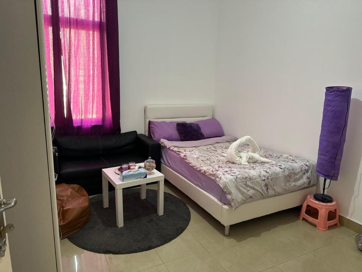 The Purple Place Daire Abu Dabi Dış mekan fotoğraf